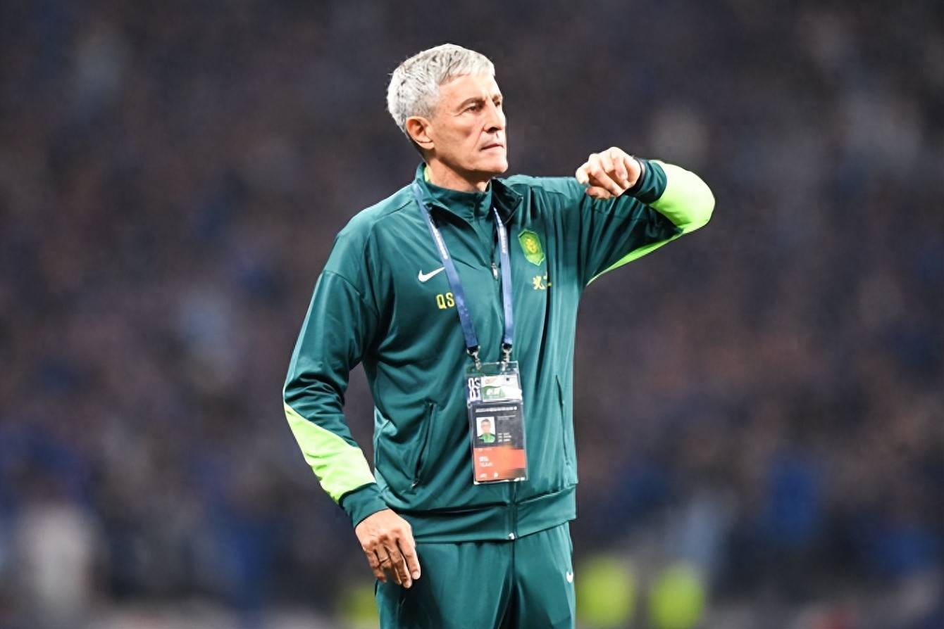 三亿体育体育教练-包含南安普顿队员面临伤病困扰，球队状态不佳的词条