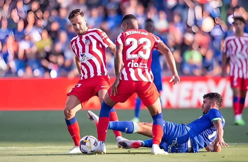 巴列卡诺与雷加内斯展开激烈交锋