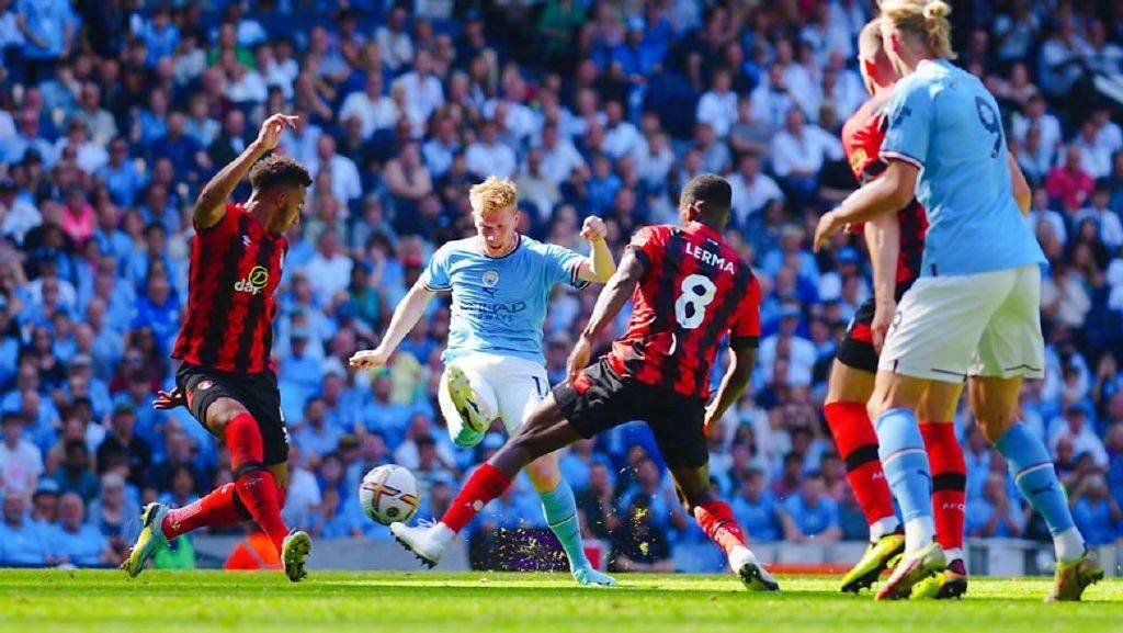 包含沃尔夫斯堡客场大胜，成功反超对手的词条