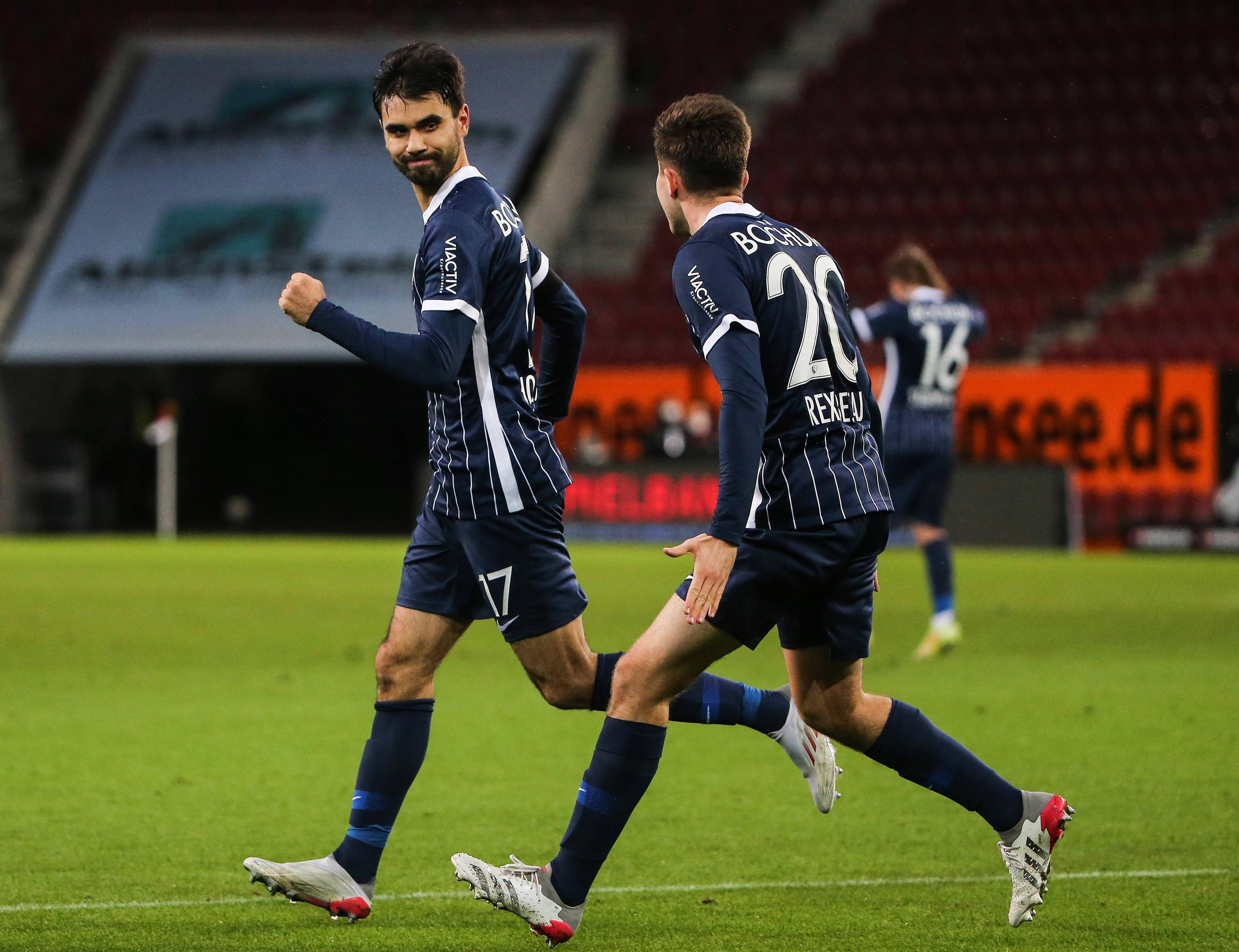 欧洲俱乐部足球赛：曼联对阵拜仁慕尼黑的简单介绍