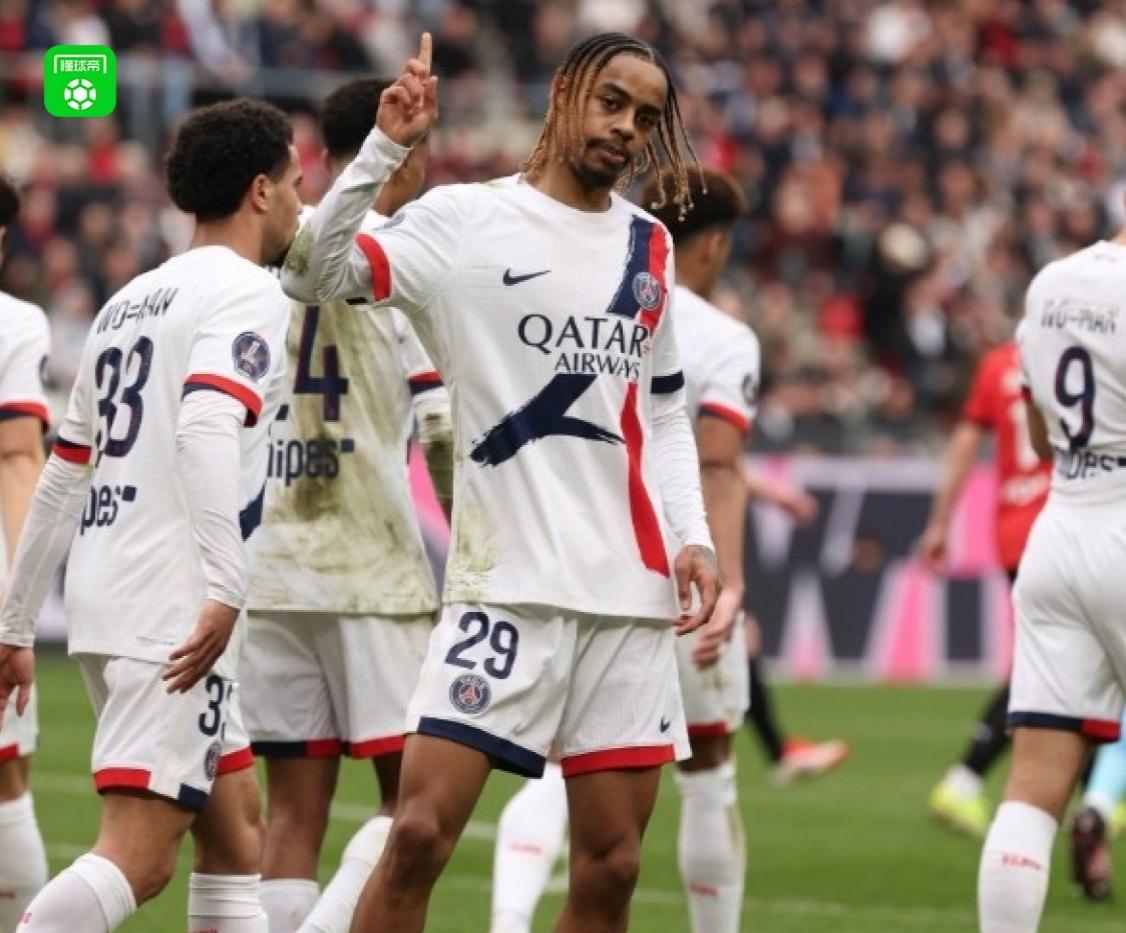 三亿体育体育官网app-摩纳哥客场不敌朗斯，遭遇惨败的简单介绍