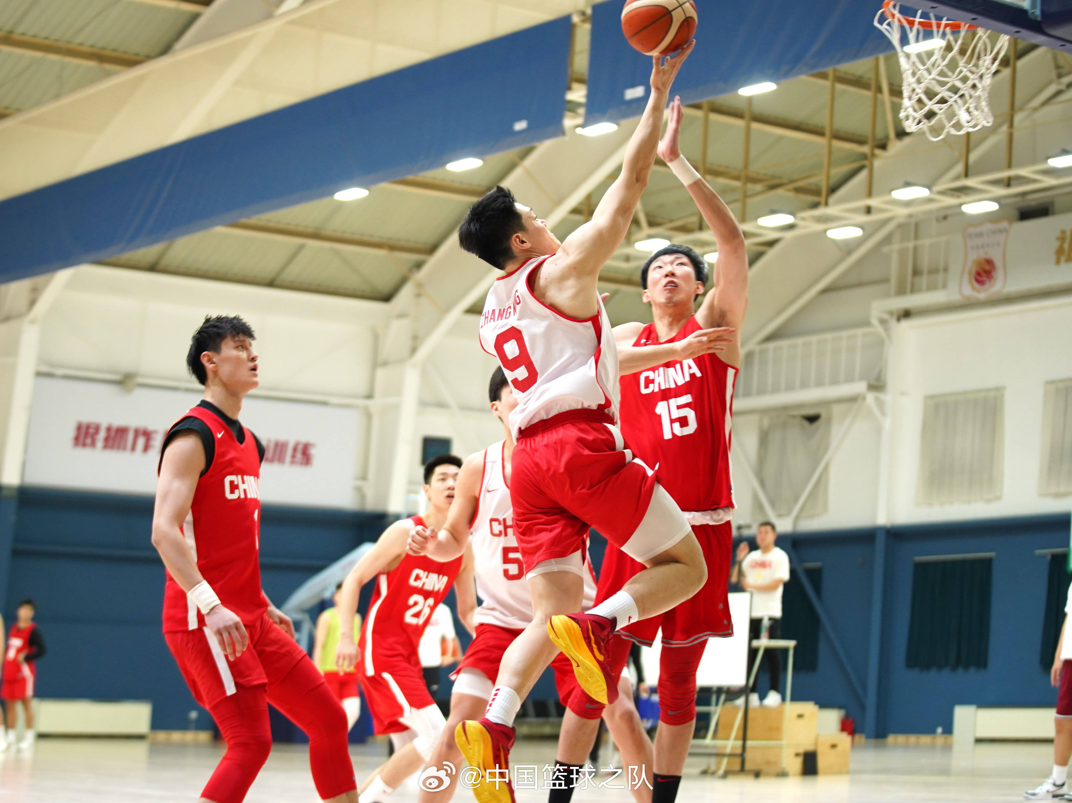 包含国内篮球联赛将开启全新一季,球迷热情高涨的词条 包含国内篮球联赛将开启全新一季,球迷热情高涨的词条