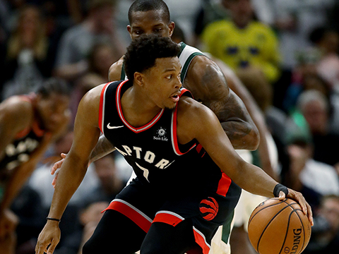 猛龙逆转雄鹿，豪取七连胜！