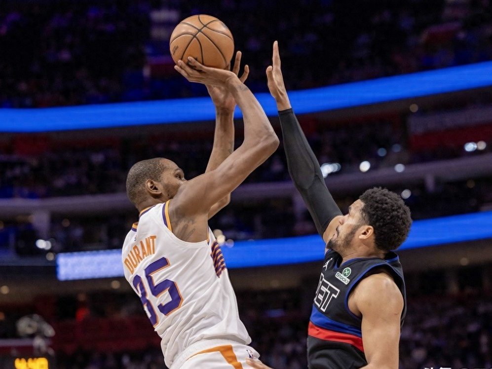 篮网主场擒热火，终结两连败