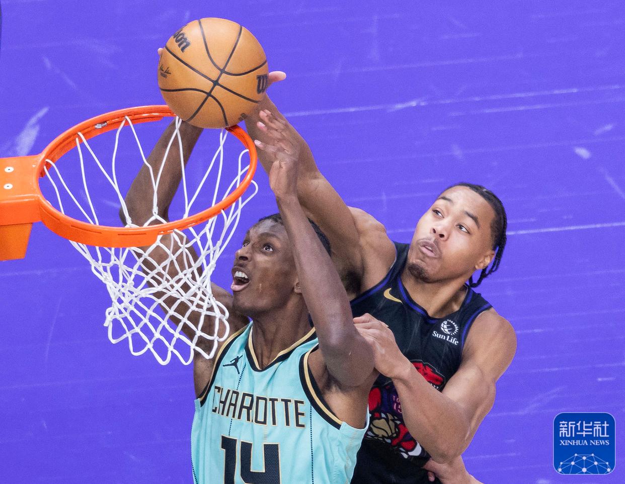 三亿体育体育下载-猛龙击败活塞继续领跑东部