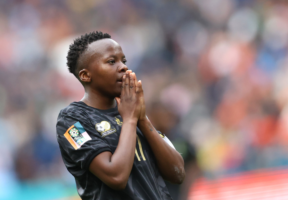 关于荷兰队面临难关,失去晋级八强机会的信息 关于荷兰队面临难关,失去晋级八强机会的信息