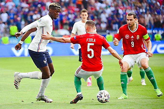 三亿体育体育教练-匈牙利队员全力以赴，谱写佳话