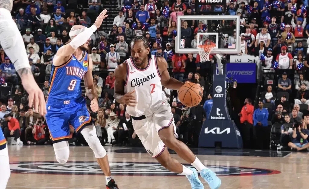 三亿体育体育投注-开拓者客场大胜鹈鹕，继续保持不败